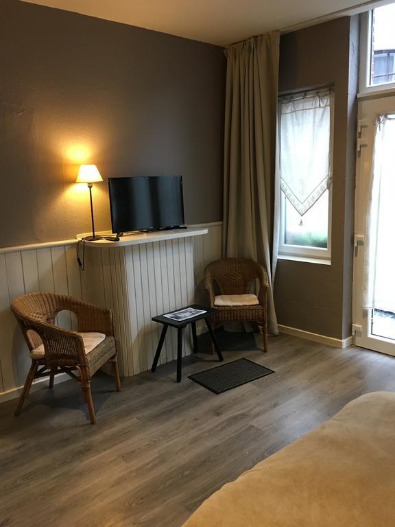 Studio Et Appartement La Tete En L'Air Durbuy Esterno foto
